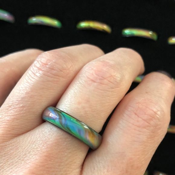 Opalescent Mood Rings Beautiful Color Change - Picture 7 of 7